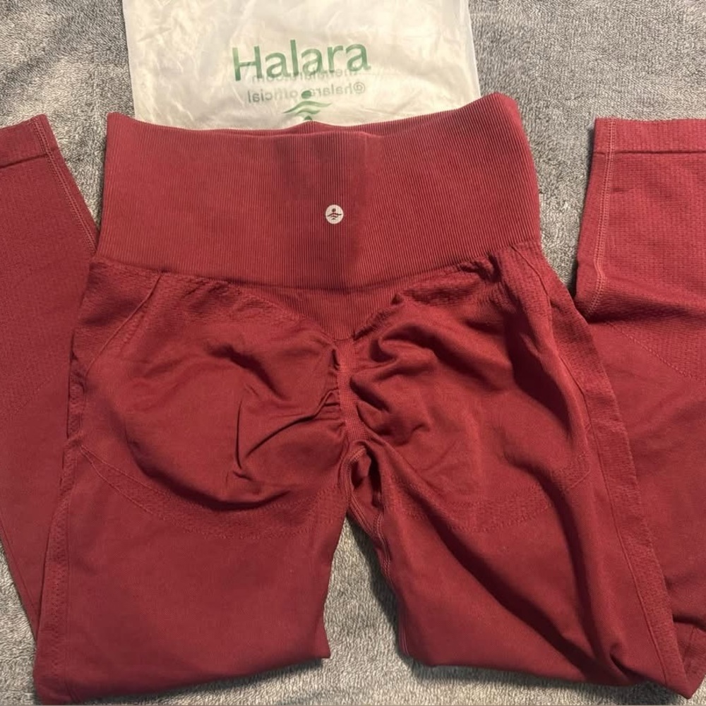 HALARA butt lifting Leggings- size large